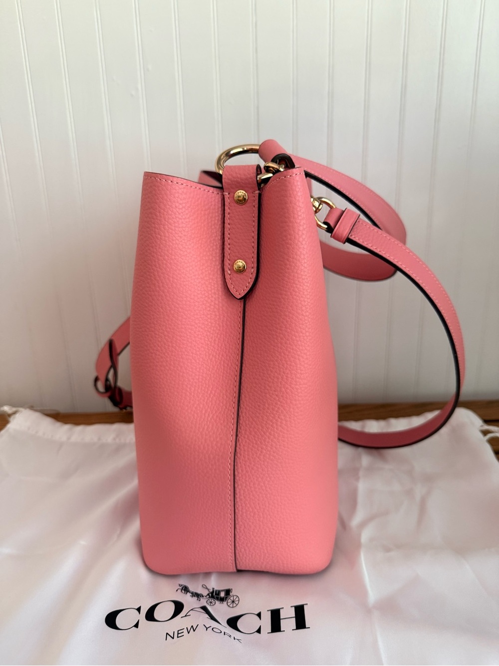 Coach Town Bucket bag in Bubblegum pink! - Picture 3 of 9